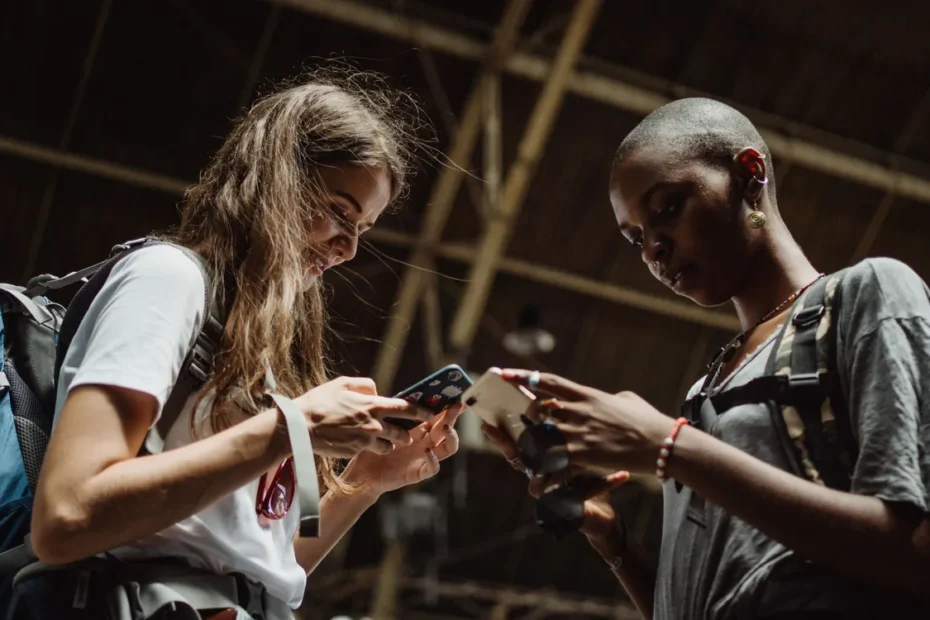 Gen Z troca smartphones por dumb phones