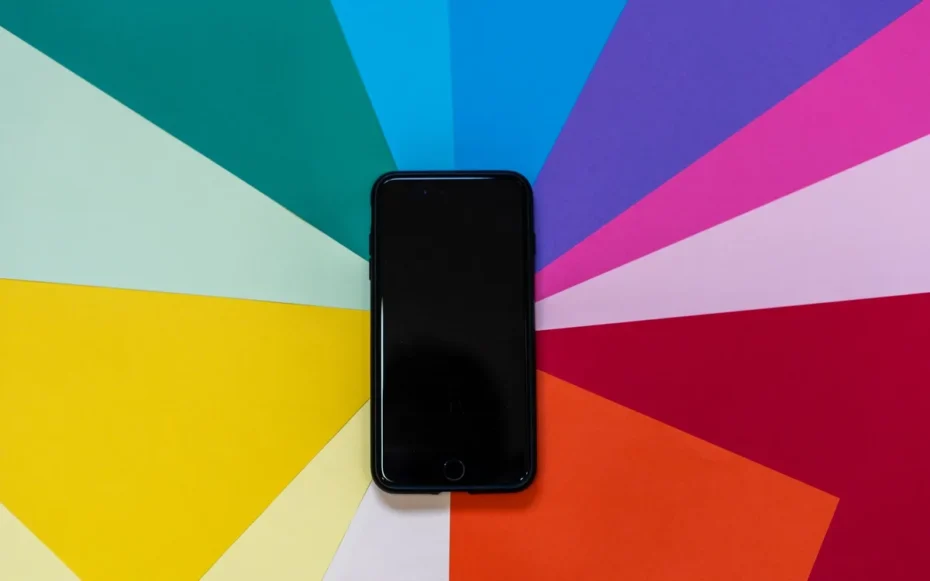 iPhone 18 Pro deve ganhar quatro novas cores e visual reformulado, diz Forbes