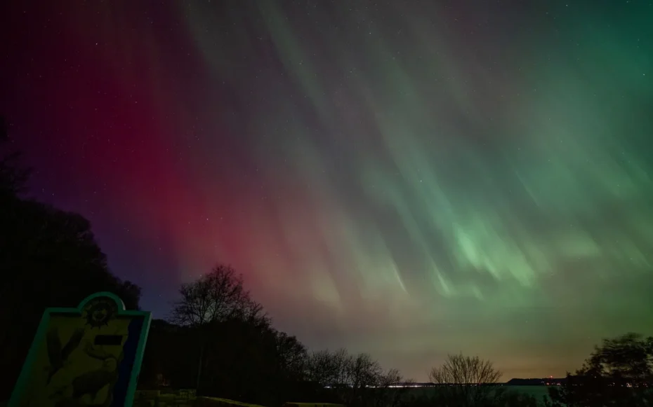 Tempestade solar vai atingir a Terra nos próximos dias com possíveis auroras boreais