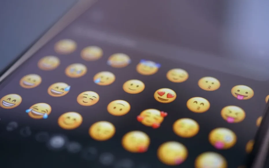WhatsApp reações personalizadas