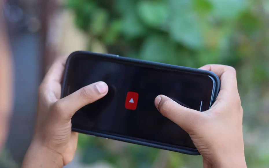 YouTube view início play